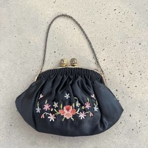 Vintage Point de Beauvis Embroidered Silk black Evening Purse/Coin Purse